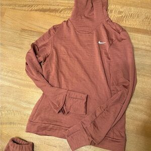 Women’s Nike Therma-Fit Running Top in Burgundy